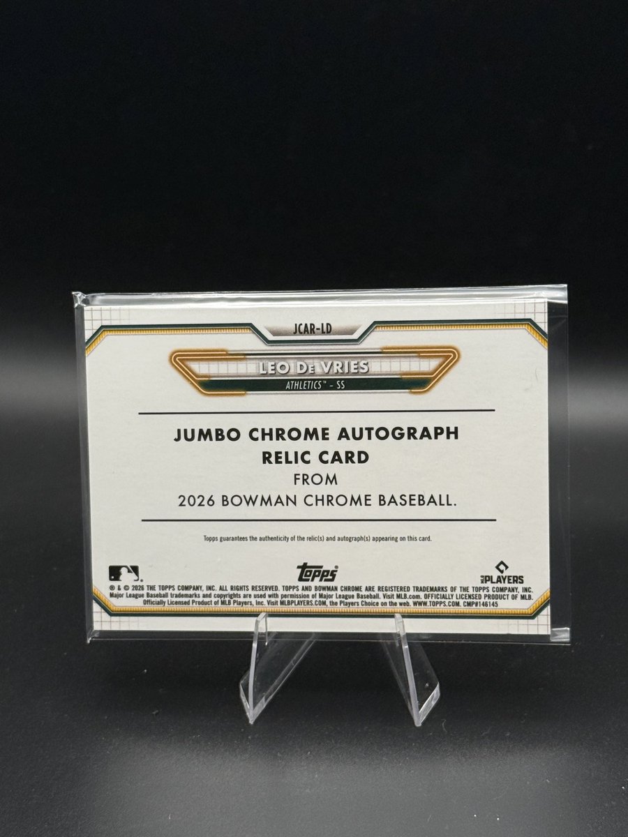 DeezCards87's tweet photo. What a beaut… #leodevries 

https://t.co/nETSYkqD2w

#topps #thehobby @CardPurchaser @SportsCardInv #sportscards @NFL #whodoyoucollect @Topps #bowmancheome #bowman  #baseball #baseballcads #cardcollector #cardcollection #SHOWYOURHITS @eBay #1stbowman #bowman1st https://t.co/nsJ83Bu1vf