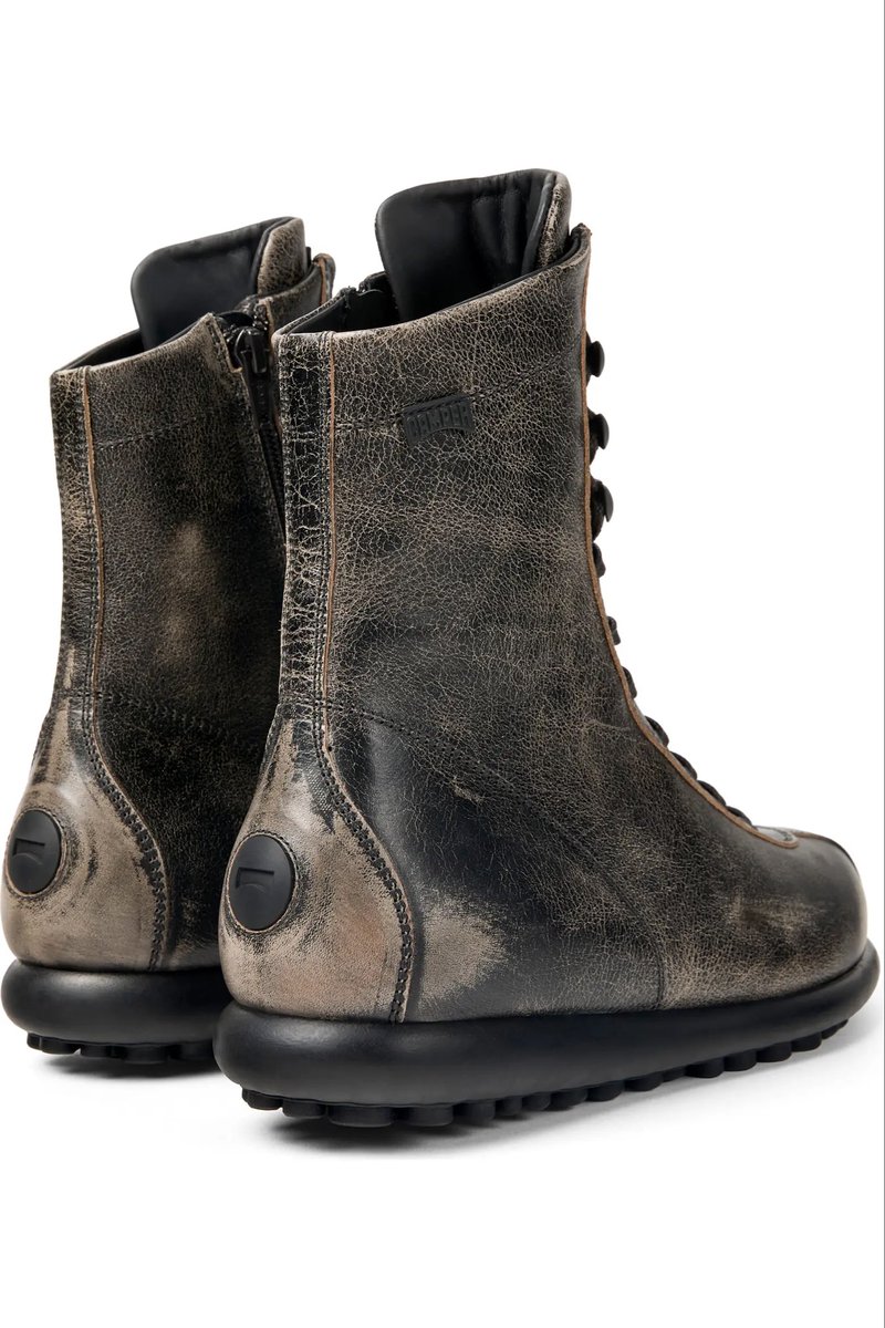 underscorestyle's tweet photo. underscores in Camper’s Pelotas Ariel Boxing boots ❤︎
Seen in these shoes at her Portola Music Festival Performance!  

✱ Proceed to check out。。。
               『 𝄃𝄃𝄂𝄂𝄀𝄁𝄃𝄂𝄂𝄃 』https://t.co/KT1FEUISzL https://t.co/c37qcuTW34