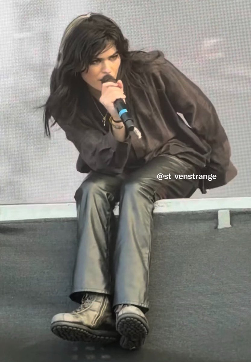 underscorestyle's tweet photo. underscores in Camper’s Pelotas Ariel Boxing boots ❤︎
Seen in these shoes at her Portola Music Festival Performance!  

✱ Proceed to check out。。。
               『 𝄃𝄃𝄂𝄂𝄀𝄁𝄃𝄂𝄂𝄃 』https://t.co/KT1FEUISzL https://t.co/c37qcuTW34