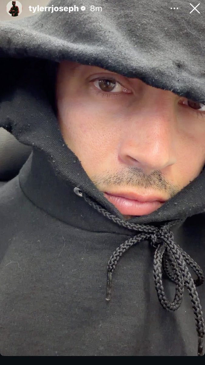 ppaladito's tweet photo. missing the tyselfies BAD rn https://t.co/6eQxXIpCfp