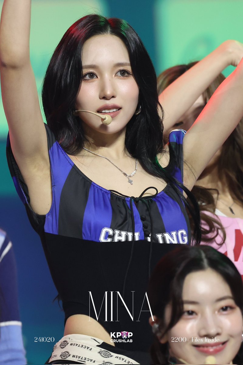 kpopmidriffs's tweet photo. MN https://t.co/2WJlkOc2eO
