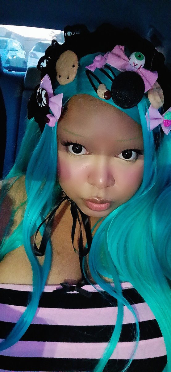 Doll0fTheDead's tweet photo. 🍬 https://t.co/THYTFLKcOU