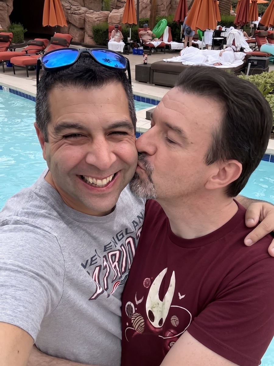 DavidPBurnell's tweet photo. Thanks for the money, dummy (@SmashJT ) https://t.co/7ZRzW7Jw0q