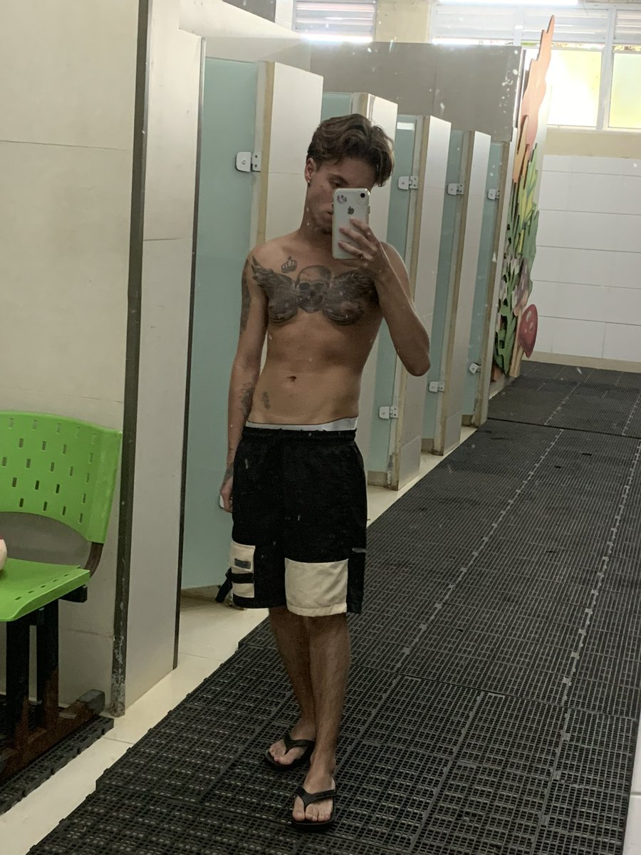 ftmromeo's tweet photo. ✨🏳️‍⚧️ am I your type ? #ftm https://t.co/8cA9JyGEsS