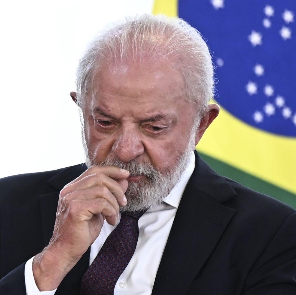 Delateinews's tweet photo. ⚠️AGORA: Cruzeiro indica que não participará de reunião com governo sobre impacto da proibição das bets; Flamengo e outros clubes de São Paulo e do Rio também devem faltar ao encontro https://t.co/M3L5S5ST6h