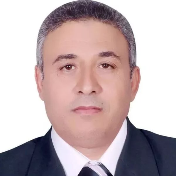 UpdateVersion22's tweet photo. السيد عبدالله عطوة، مهندس مدني ورجل أعمال من الشرقية
اتقبض عليه سنة 2013 على خلفية قضايا سياسية، وفضل محتجز لأكتر من 10 سنين.
توفى داخل سجن العاشر من رمضان.
وفاته كانت نتيجة الإهمال الطبي. https://t.co/HbPcXkFlY5