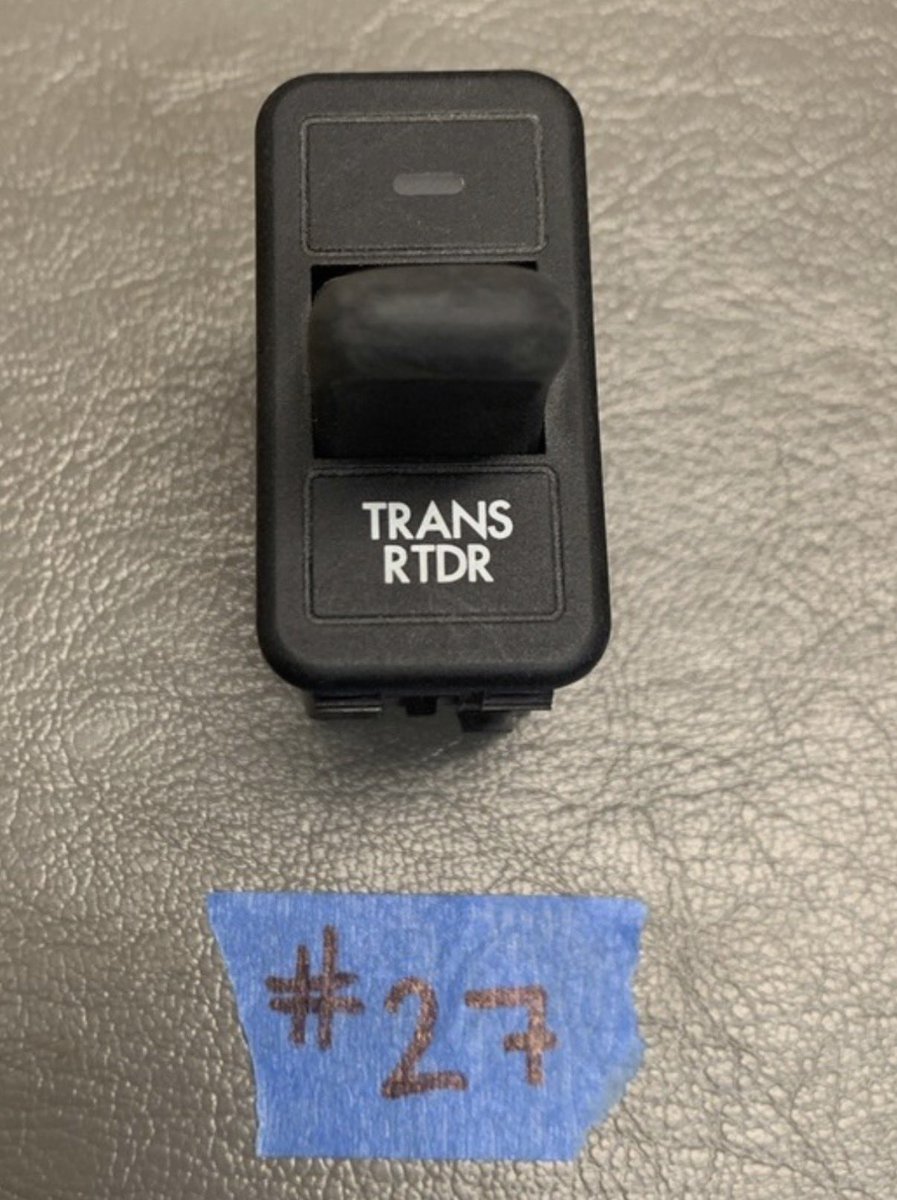 YourWaifu's tweet photo. FREIGHTLINER A06-37217-011 Trans Retarder switch https://t.co/iHctpEYH2V