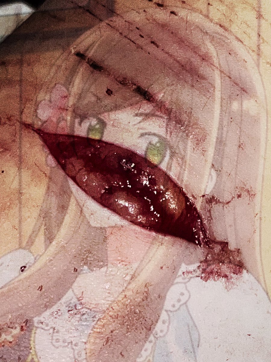 2phungary's tweet photo. 🌟KYA another one!! Debating getting stitches but I want a bigger scar.. I’m sure it’ll be fine 
#sh #selfharm #shtwtt #fakeblood #aisfxmakeup #slittwt #988twt https://t.co/rHRYrJnrlC