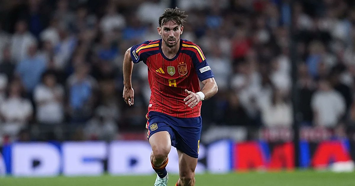RadioestadioN's tweet photo. 🎙️ @sguasch 

"El Balón de Oro lo tiene que ganar un español, yo voto por Fabián" 

"Lamine, Kane y Mbappé se cambiarían por Fabián, porque lo que ha conseguido Fabián, ellos no lo tienen" https://t.co/0ctxp1AY65