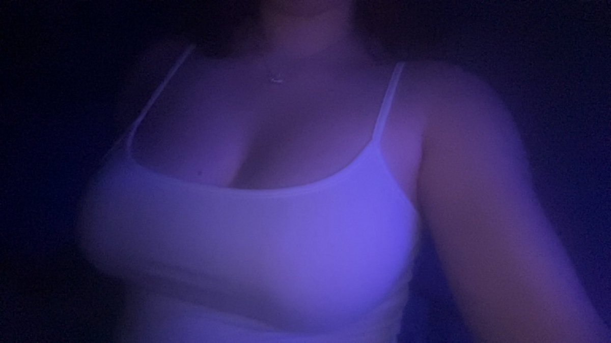 fawnluvv's tweet photo. tell me i’m pretty? 🥹 #nsfwtwt #nsfwtwtًً https://t.co/70V8fmT96I