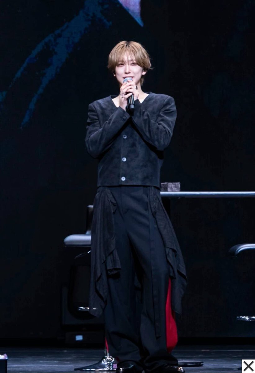 Fuma_FANBASE's tweet photo. ＼𝕀𝕟𝕗𝕠𝕣𝕞𝕒𝕥𝕚𝕠𝕟 📢／
装苑の公式Xから ⁡#andTEAM SHOWCASE 「#MarkonMe」のゲームコーナーで披露した“LUNÉに甘える一言”＆スペシャルライブの様子をお届け🎥❤️
撮り下ろし写真あり！
レポート記事もあわせてチェック✨
たくさんのいいね🩷とリポストをお願いします！
#andTEAM_FUMA https://t.co/N0xtpuRlLn