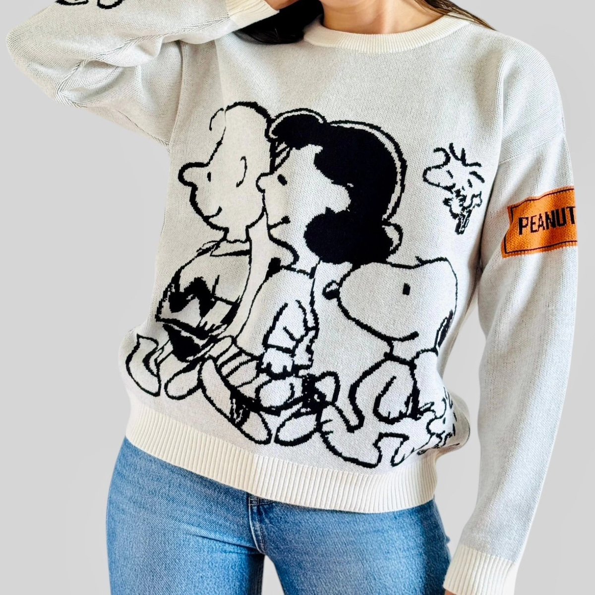 EusebioBeaorg's tweet photo. Lightweight knitted sweater with a contrasting polo collar, V-shaped lapel, and a sweet mini-heart pattern. 100% Colombian craftsmanship with excellent-quality finishes. The preppy polo style is trending, while the heart detail adds a feminine https://t.co/2eyatKYyAM