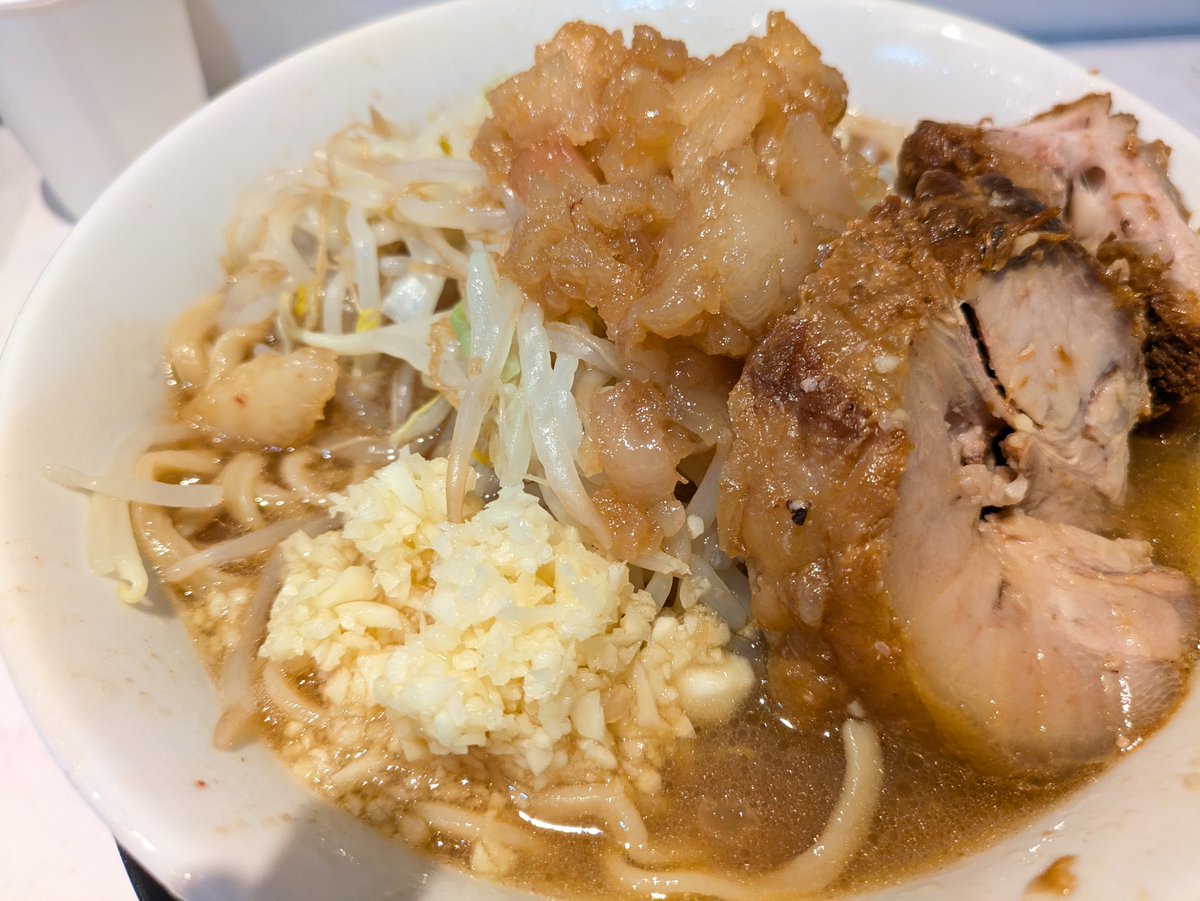 pwpr_yujiro's tweet photo. 豚ヒロ南砂町
家の近くで朝から営業は夜勤の人間には誘惑すぎる https://t.co/ydxcWYvuRw