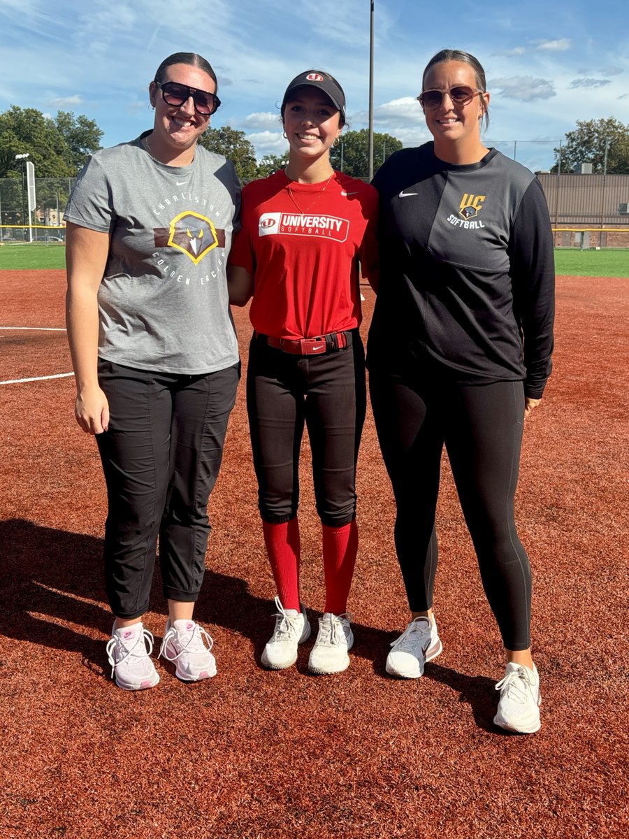 OStickel2028's tweet photo. Loved my visit to @UcwvSoftball this weekend!  Thank you to Coach Taylor, Coach Krause and some great players for an awesome day of softball and beautiful campus! #WingsUP

@CoachTaylorW @IHartFastpitch @PA_recruit @SBRRetweets @TOP_D1RECRUITS @PrepSoftball @UCWV @ucwv_athletics https://t.co/RMGe0AG4cK