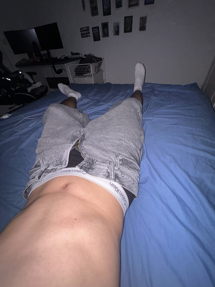 14kpct's tweet photo. #calvin #snap #nude #bi #20ans #branle #sexe https://t.co/E6Ae6scKn0
