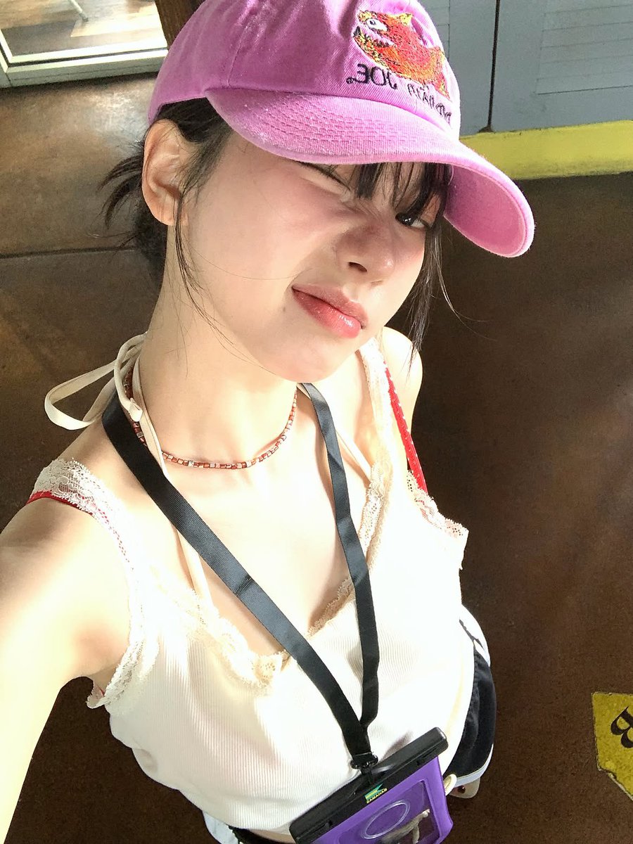 aespaintl's tweet photo. 260929 KARINA Instagram https://t.co/EqYI9CUmSu