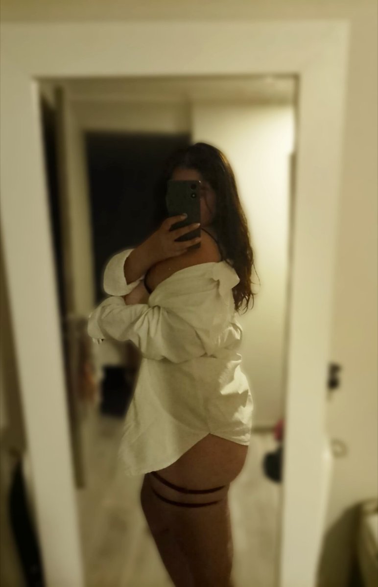 fairysatan666's tweet photo. Oficialmente abro mi DM como su Ama.
El tributo será obligatorio, pero muy bien recompensado; someterte, humillarte y satisfacer esos inutiles deseos de ser de mi propiedad serán parte de la recompensa.
#nsfwtwtًً #sumisos #Pajeros #tributo #domina #esclavo #femdom #sissy #diosa https://t.co/hNbbxIIUlJ
