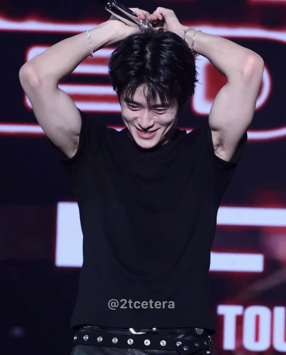 unojaehyun's tweet photo. good morning to jaehyun only https://t.co/0egbcnlRZC