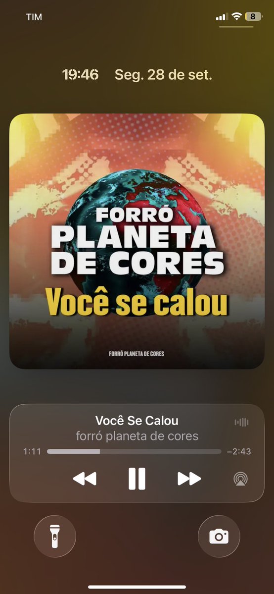 roonqlcd's tweet photo. meu mundo colide com essa https://t.co/yIMgU82lcZ