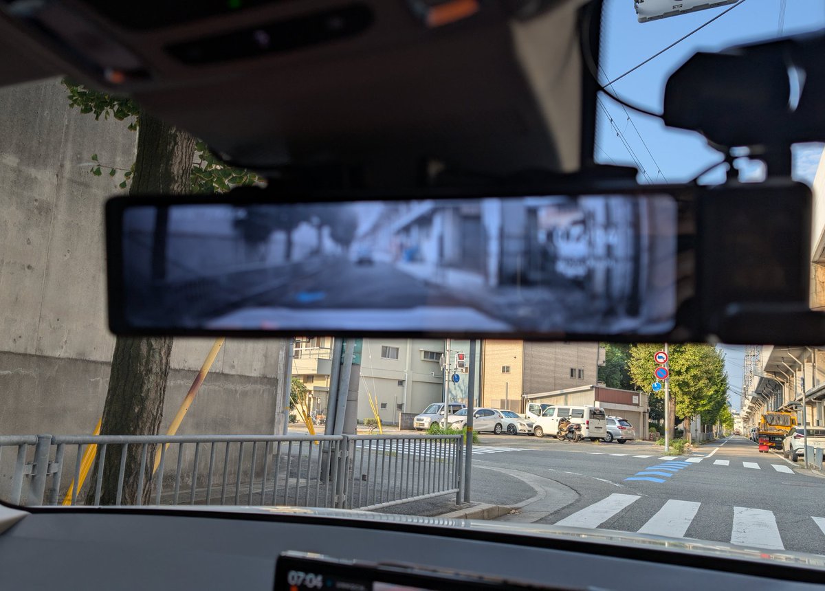 knight_Rider259's tweet photo. グーグルアシスタントは
「内気循環」というとちゃんと切り替えてくれる。
geminiも「内気循環」というと「内気循環に切り替えます」と返事してくれる。でも言うだけで外気導入のまま切り替えてくれない！
ので、グーグルアシスタントに戻してます🤣 https://t.co/y155uDpebr