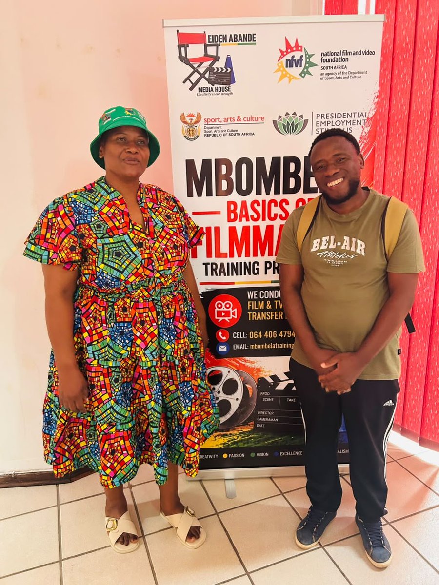 RealCI4thePro's tweet photo. π₯Ήπ€« I'm so happy to be part of the programme #ci4theproxstudios #EidenAbandeMediaHouse #Mbombela #CI4thePro @ligwalagwalaFM @mafisto27 @MafutsoMkhovu @TboyMP @sweetmikeSA @realMadumane @H_Sindane @RISEfm943 Phakama Mbombela β https://t.co/kyl32c77Ya