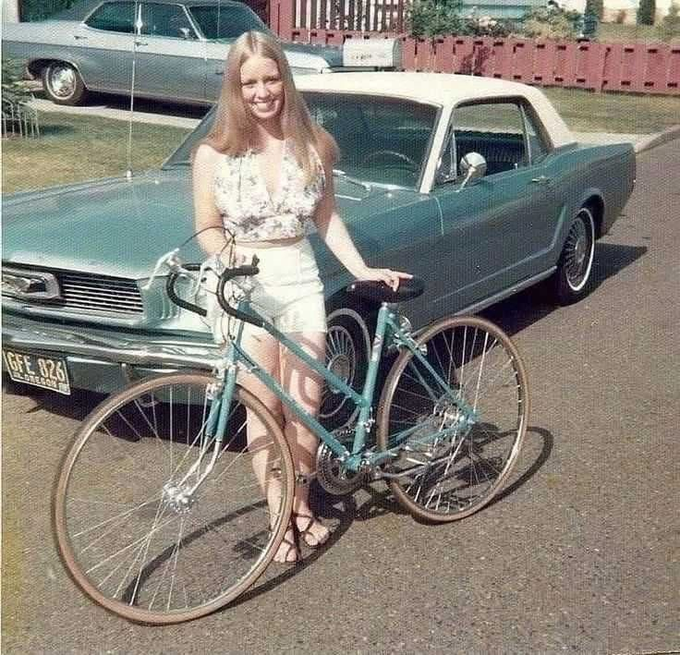Laura318US's tweet photo. If you had to choose today, would you rather get around by bike or car? https://t.co/p0WDkquMuS