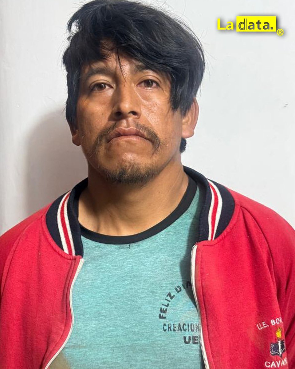 ladataec's tweet photo. #Tendencia  ¡Cae el primer Más Buscado de Bolívar por v1olación! Policía ejecuta operativo y captura a Edwin Alfredo M. Y.

La Policía Nacional capturó a Edwin Alfredo M. Y., de 32 años, requerido por la justicia mediante una boleta de detención por el delito de v1olación y registrado como el primer Más Buscado provincial de Bolívar dentro del programa de Delitos de Violencia de Género. La captura se realizó mediante la operación “FÉNIX 533”, con apoyo del GOE, tras labores investigativas que permitieron localizar al requerido. Según la denuncia que originó el proceso, el detenido sería presunto responsable de agresiones s3xuales contra su hermana menor de edad, hechos que habrían ocurrido de manera continuada entre 2019 y 2020.

@ladataec👈

#LaData #TendenciaPolítica  #PoliciaNacional #MasBuscado #Seguridad #Ecuador