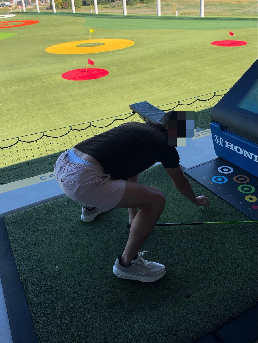 UnseenHalf's tweet photo. If you saw my tighty whities like this at Top Golf, would you give me a big wedgie? 🤔 https://t.co/jA3YJPqpWo