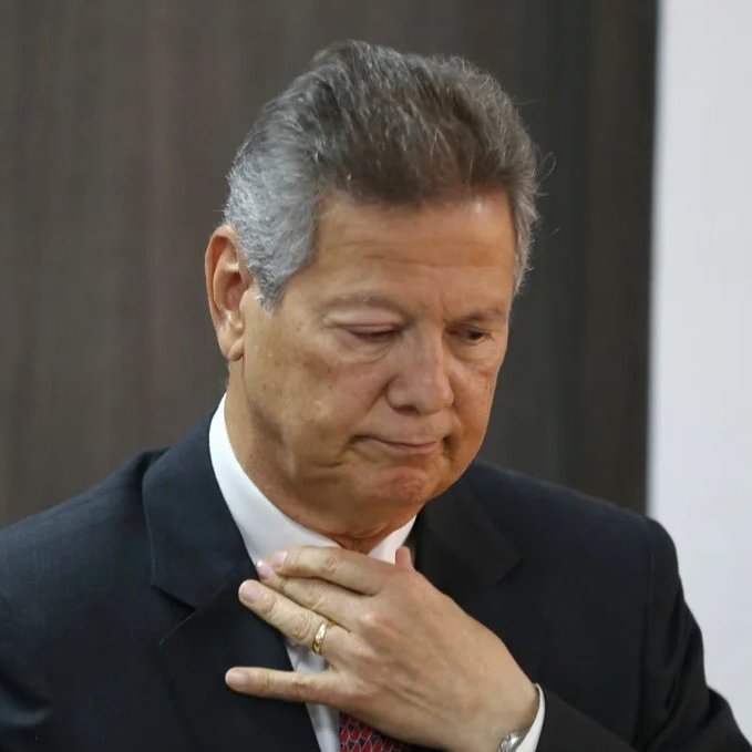 ligia281243's tweet photo. Antonio Guerra De La Espriella, ex senador de @PCambioRadical, condenado a 11,5 años de prisión por Odebrecht, primo 2o. del usurpador, preso en La Picota fue trasladado a la Base Militar Villa Ruby de Corozal, Sucre.

Su defensor fue Iván Cancino.

Milagros anticorrupción. https://t.co/BZWsD8LvXH