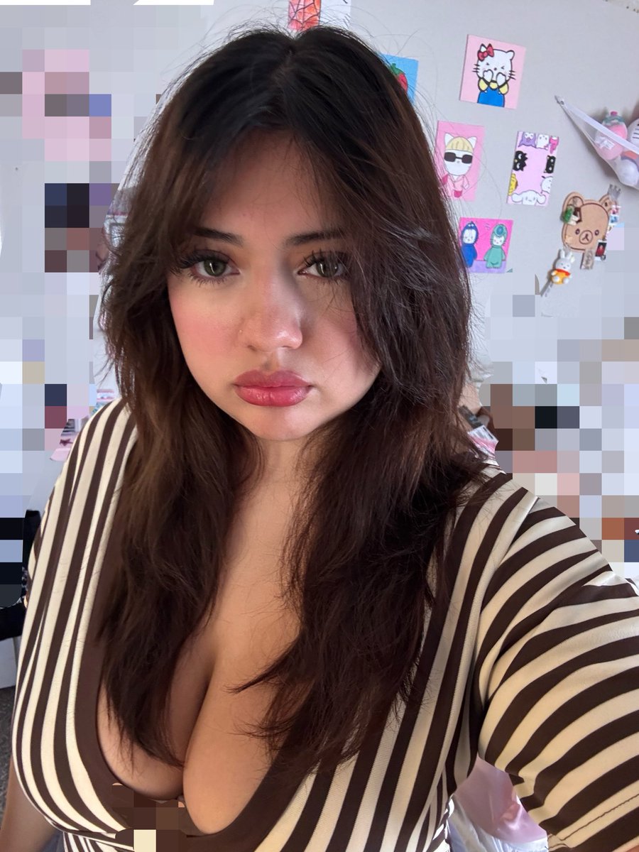 ayeruba's tweet photo. hi #poketwt :p #pokemongo
im ruba!
originally, @hai_ruba
pogo player !! 
just trying to find all my oomfs again (:
~ in case I don't get my account back ~
#moothunt #pokemon https://t.co/JOzi6OKFYj
