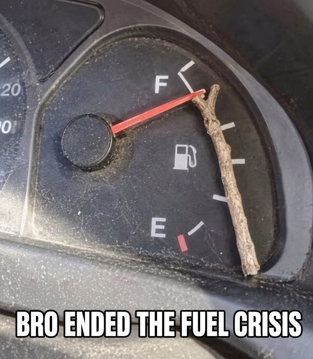 TopFunnyMeme's tweet photo. #funnymeme
#fuelcrisis https://t.co/jBQkASjHim
