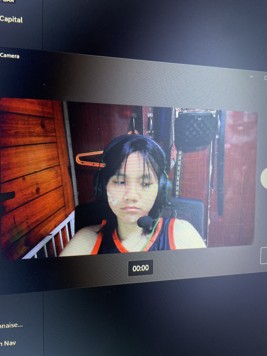 jmicstr's tweet photo. 🤨 https://t.co/FLJdtT0fOv