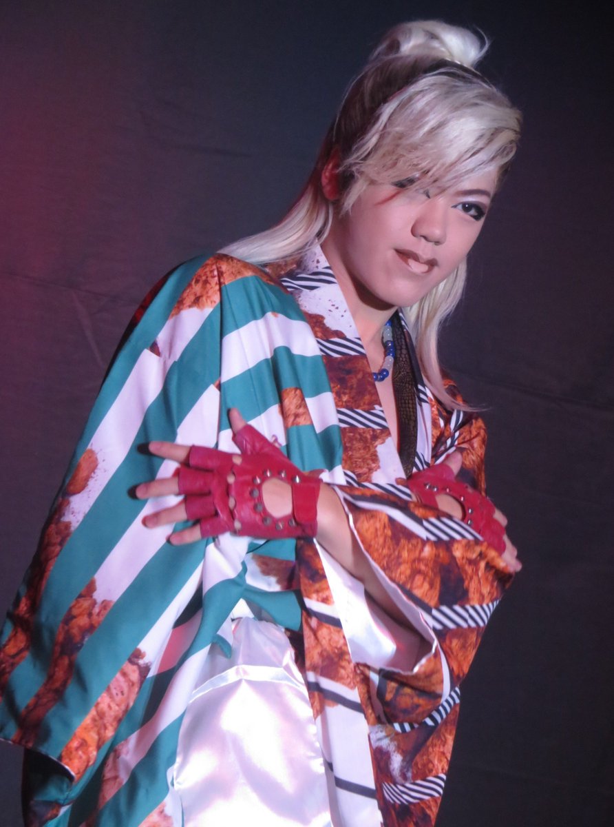 kayoko114's tweet photo. 9/27 鈴成り座
のぼる＆千春＆優翔＆神龍4人祭り
(夜)舞踊ショー
#花組むらさき 
マンスリーゲスト
#team華獅子
#勝獅童 https://t.co/JYdBtKYOzV