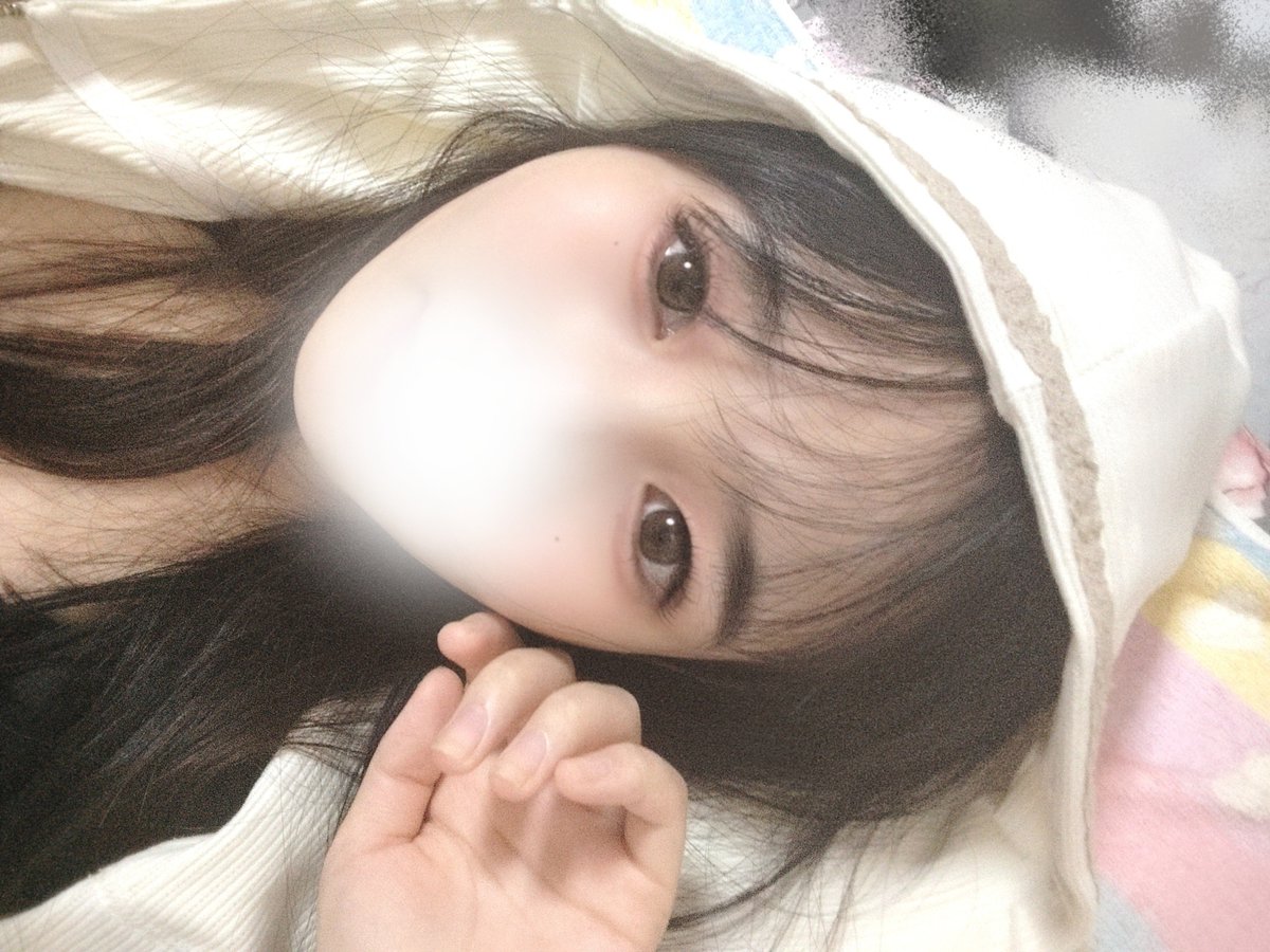 Honoka_QuQ2's tweet photo. 今日も雨だね～ ( ु⁎ᴗ_ᴗ⁎)ु.｡oO

こんなに雨多い秋は人生初やわ https://t.co/JHQ48GkWpC