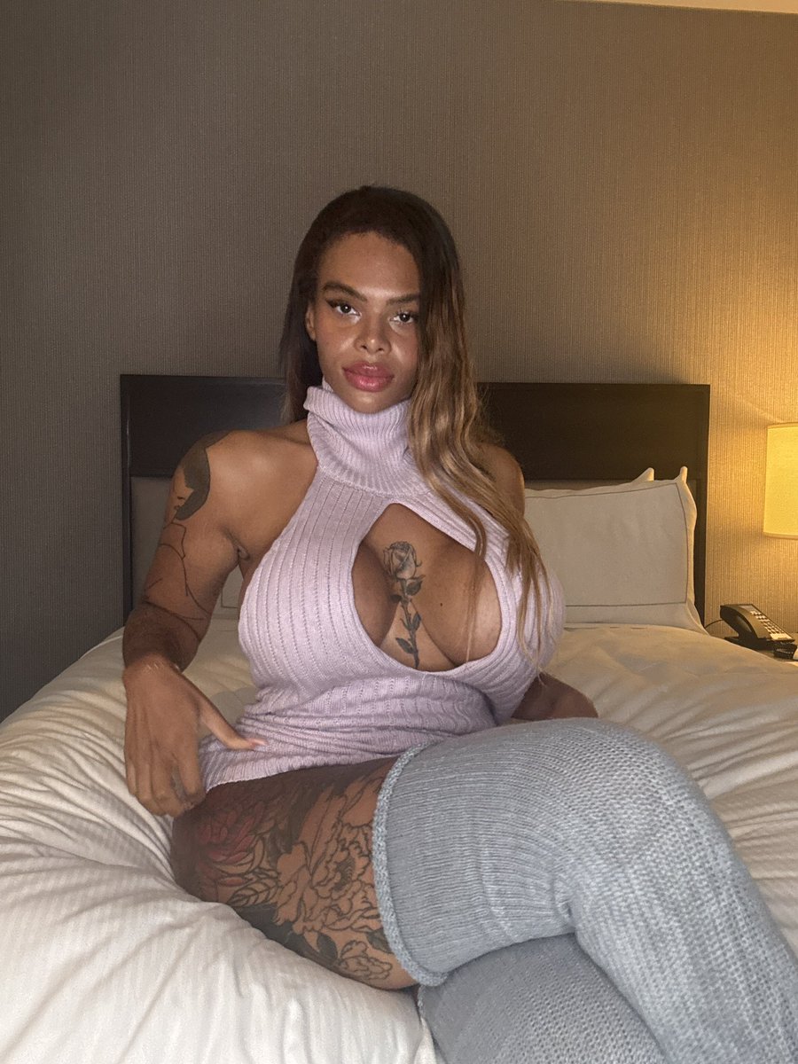 HalleHayes1's tweet photo. Wyd Next? https://t.co/josTODuga7