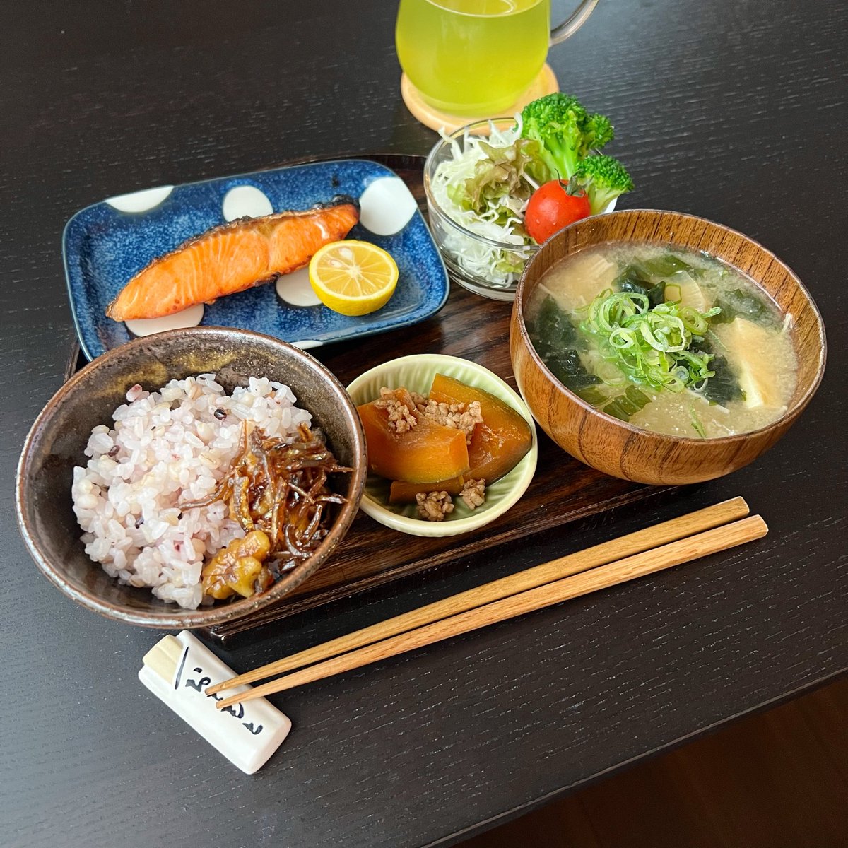 oyasumi___16's tweet photo. 労働する日の朝昼ごはん🌞 https://t.co/BySWmwce0G