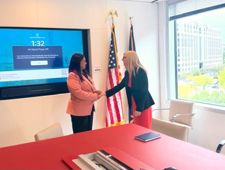 IruthishamAdam's tweet photo. 🌍 It was great meeting Vice President of the Office for Foreign Policy, Ms. Bethany Aquilina Brez at @DFCgov. 

We discussed how DFC financing and investment support could help turn viable projects into reality, including infrastructure and the digital economy. 

I look forward to working together to identify concrete opportunities for US investment for lasting benefits for the people of the Maldives.

🇲🇻🤝🇺🇸

@presidencymv 
@MoFAmv 
@MDVinUSA