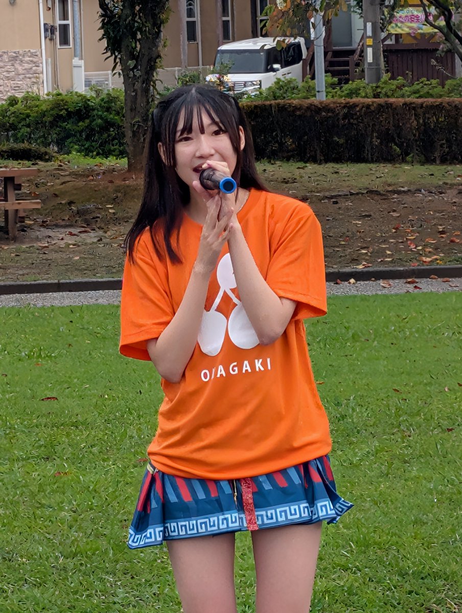 softbank0329's tweet photo. 2026.9.27
岡垣サンリーアイ
(ふれあい広場)
岡垣こども秋祭り

カラオケ大会にて
リクエストで
大塚愛さんの
『さくらんぼ』を歌う
ナナエちゃん🎤🎶

#JNanae
#岡垣ななえ
#ナナエ https://t.co/cXg8hNAqoL