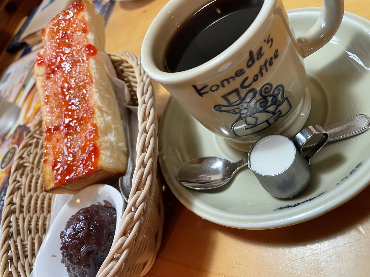 yachi8386's tweet photo. おはようございます。
東京などで続く長雨が、ついに統計史上最長記録を更新したらしいですね☔️
8月下旬から連日、雨やごく少量の降水が観測され、連続降水日数は34日に到達。1886年の統計開始以来、過去最長だとか。
自分は塗装業で外仕事なので、ぜっんぜん仕事になりまてん💧
予定も狂いまくり😓 https://t.co/w0ucSuJwXA