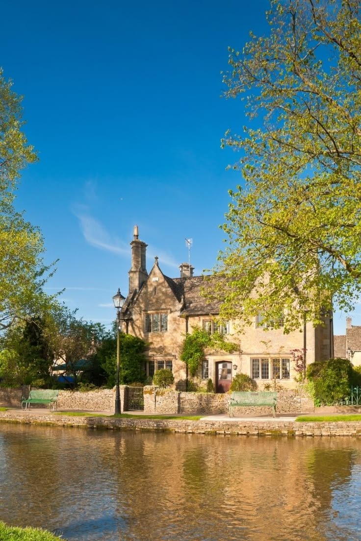 echoesofworld's tweet photo. Cotswolds, England https://t.co/amReEAYk1l