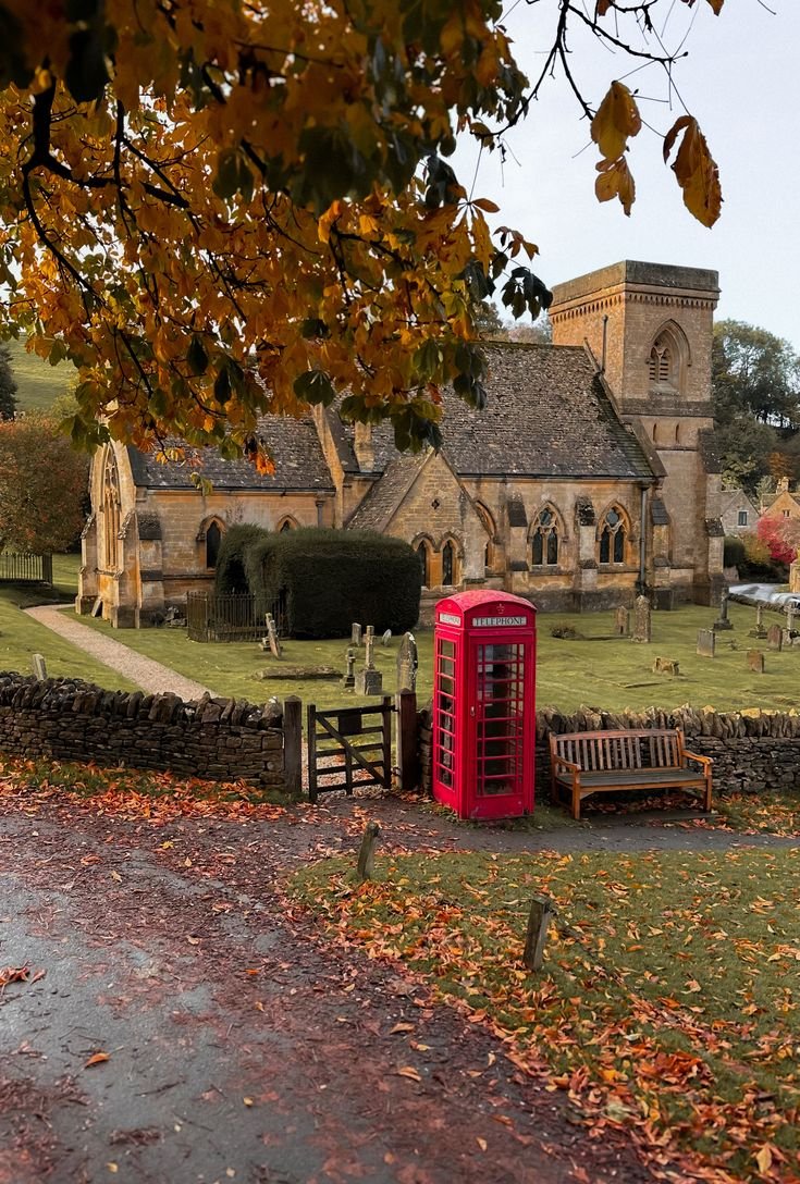 echoesofworld's tweet photo. Cotswolds, England https://t.co/amReEAYk1l