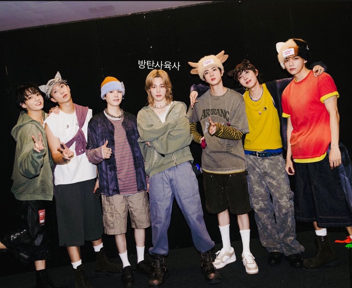 itae0617's tweet photo. @usakuma91230 🇦🇺2026 ARIA Award 

Most Popular International Artist🏆

I vote for #ARIASBTS at the 2026 ARIA Music Awards.

🫂🫶🏻 https://t.co/vKvztUpx9m