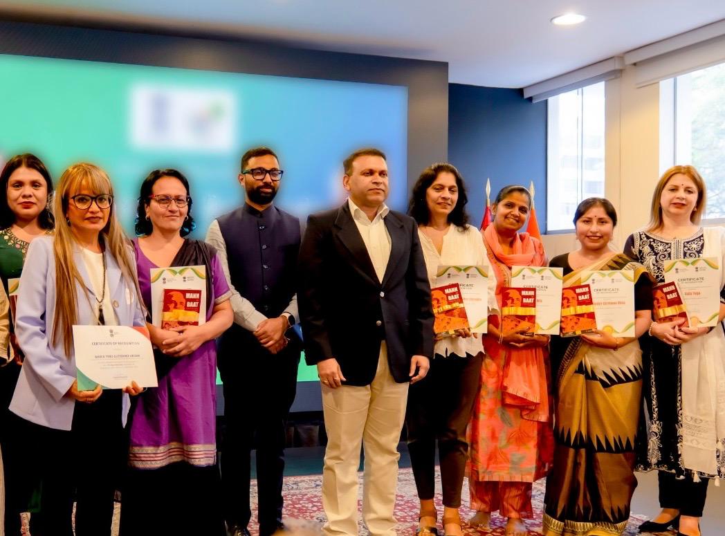 eoilima's tweet photo. ¡Es momento de reconocer a los amigos de la India!

Las Asociaciones Culturales de la India en el Perú recibieron con satisfacción el apoyo otorgado por S.E. el Embajador Sugandh Rajaram, en reconocimiento a su invaluable contribución a la promoción de la cultura india en el Perú.

***
Time to recognize the Friends of India!   

Indian Cultural Societies in Peru were delighted to receive grant assistance from H.E. Ambassador Sugandh Rajaram in recognition of their invaluable contribution to promotion of Indian culture in Peru.

@PMOIndia @MEAIndia @MinOfCultureGoI