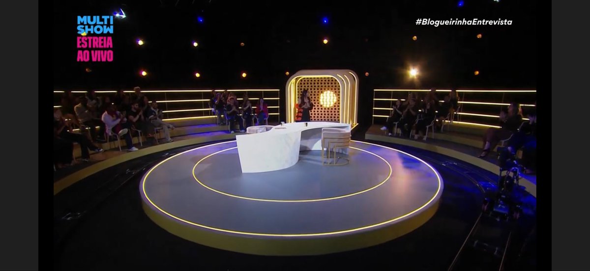 felipecamargo's tweet photo. Assistindo #blogueirinhaentrevista #multishow https://t.co/GHxWKZoloa