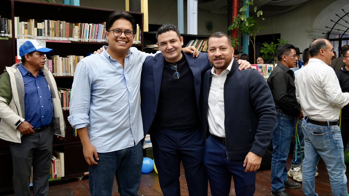luicacerg's tweet photo. Crecimos, nos organizamos y construimos este camino paso a paso 🌱 

Hoy Raíces inicia una nueva etapa: ya somos partido político.

#raices #Guatemala #raicesguate #comunidad https://t.co/fQfQrZHhRr