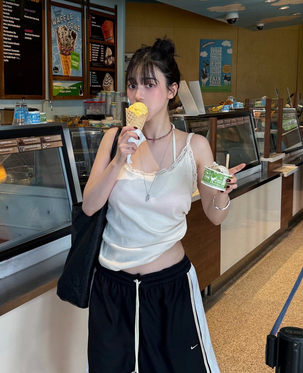 karinaofmoment's tweet photo. 🍦 https://t.co/uXz2NaYQ1l