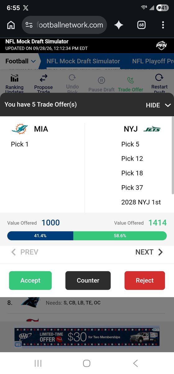 JacksoHargroder's tweet photo. Dolphins Fans: Do we take this deal and risk giving the Jets a franchise QB, if we have pick 1.01
#nfldraft #miamidolphins #mockdraft #finsup https://t.co/3vIFJSVa3k