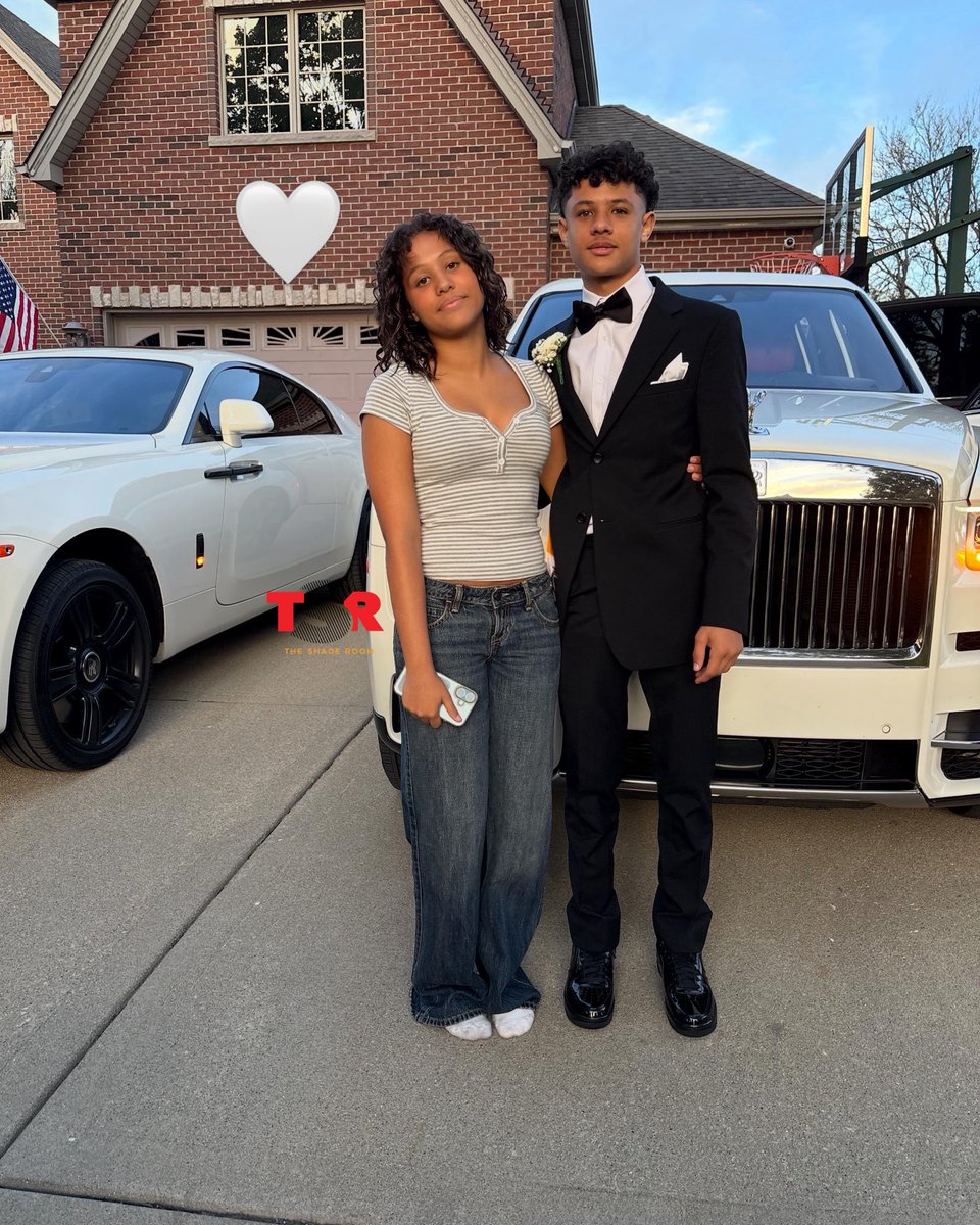 TheShadeRoom's tweet photo. Okay! Lil Durk’s son Angel Banks and his crew looked sharp as they attended their school’s homecoming 🔥 ✍🏾#TSRStaffAS 📷: (The_real_nikki_c_ / @gettyimages ) https://t.co/G6uyAxaEAd