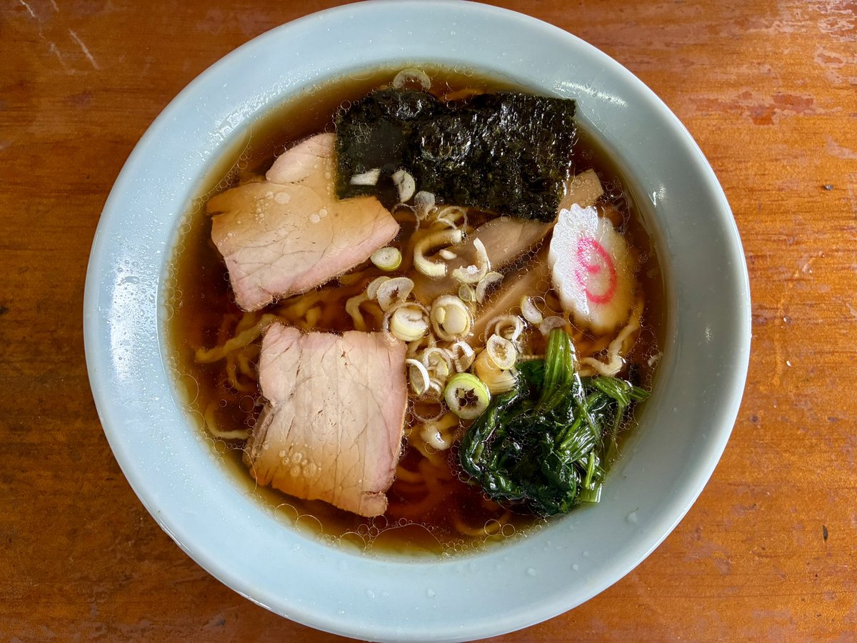 uehiroander's tweet photo. #たきざわ

矢板にある、#白河ラーメン のお店ですね
開店前から行列ができていて、気になったので並んで食してみました
コレコレこういうのでいいんだよって感じの優しいお味でしたよ https://t.co/QOmEaE3pAn