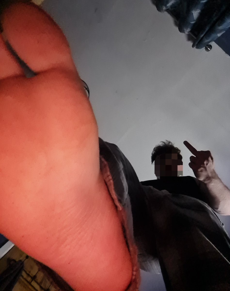 MasterVangchu's tweet photo. Alright losers, time to open that wallet for a real man to take everything. Submit and $end.

#Findom #CashMaster #Feet #Paypig https://t.co/VXyKklZpwc
